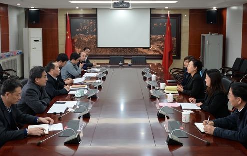 河北银行李艳霞行长一行到我厅座谈