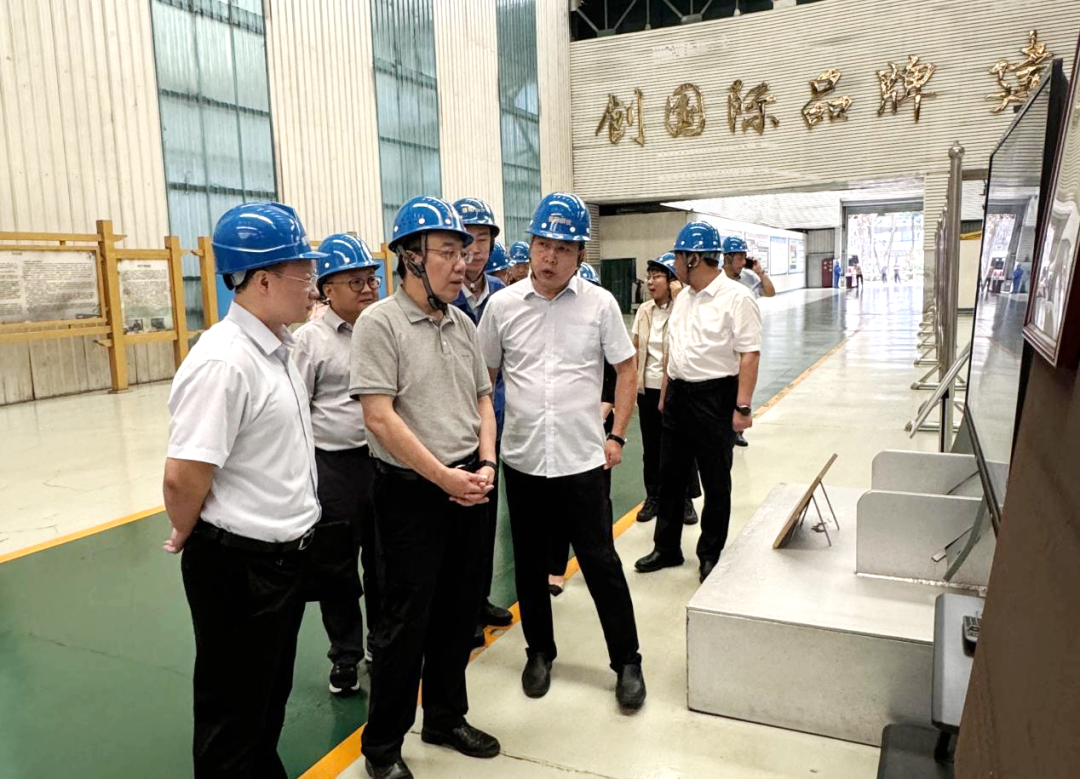 王素文厅长赴邯郸市调研钢铁企业打造拳头产品和产业集群共享智造